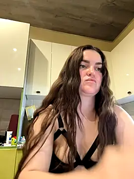 Karolina llove online show from November 2025 08:36:02 PM