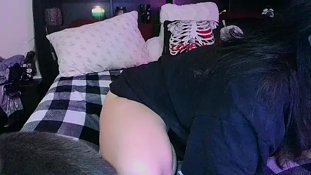 CrystalLakeXO online show from January 2026 08:08:01 AM