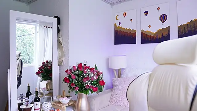 SaraParisi online show from February 2025 08:59:01 PM