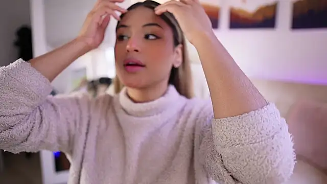 SaraParisi online show from February 2025 10:47:02 PM