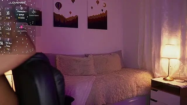 SaraParisi online show from October 2025 10:53:02 PM