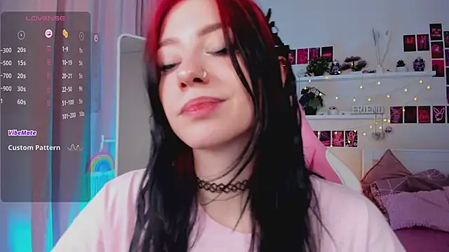 arielabradberry online show from December 2024 05:02:01 PM