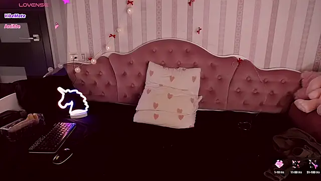 Snapshot of AliceNikke chatting on January 2025 05:29:01 AM AliceNikke online show from January 2025 05:29:01 AM