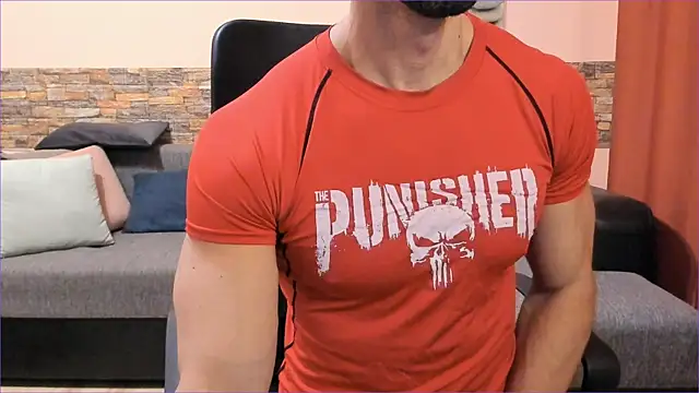 HotHunkTrainer online show from November 2025 08:35:01 AM