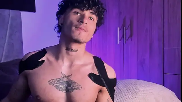 Thomas Fit1 online show from September 2025 04:23:01 AM