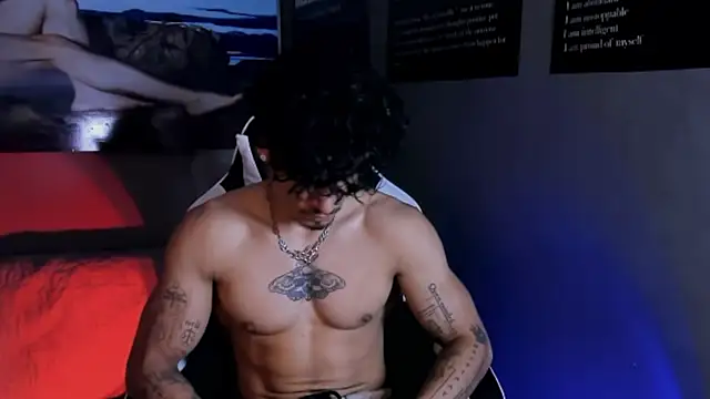 Thomas Fit1 online show from April 2026 07:29:01 PM