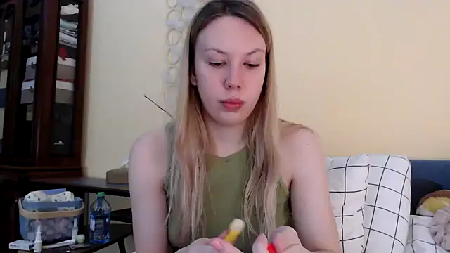 Scarlettford online show from February 2025 04:03:02 PM