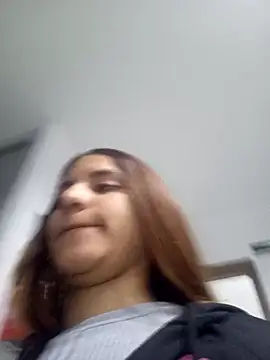 Snapshot of AnthonelaDuque chatting on February 2025 11:36:01 AM AnthonelaDuque online show from February 2025 11:36:01 AM