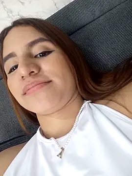 Snapshot of AnthonelaDuque chatting on February 2025 09:47:02 PM AnthonelaDuque online show from February 2025 09:47:02 PM