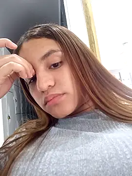 Snapshot of AnthonelaDuque chatting on February 2025 06:11:02 PM AnthonelaDuque online show from February 2025 06:11:02 PM