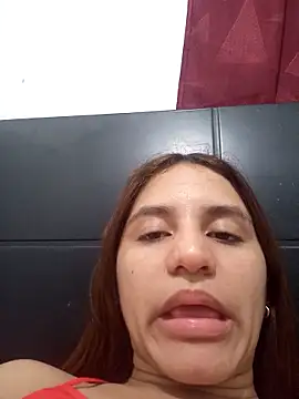 Snapshot of AnthonelaDuque chatting on February 2025 02:34:01 AM AnthonelaDuque online show from February 2025 02:34:01 AM