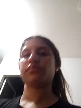 Snapshot of AnthonelaDuque chatting on February 2025 01:22:01 AM AnthonelaDuque online show from February 2025 01:22:01 AM