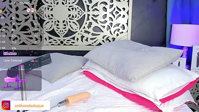 Snapshot of AnthonelaDuque chatting on February 2025 03:08:01 PM AnthonelaDuque online show from February 2025 03:08:01 PM