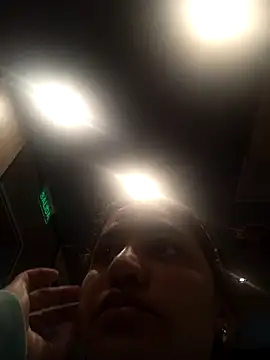 Snapshot of AnthonelaDuque chatting on March 2025 04:19:01 AM AnthonelaDuque online show from March 2025 04:19:01 AM