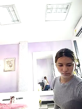 Snapshot of AnthonelaDuque chatting on March 2025 11:53:02 AM AnthonelaDuque online show from March 2025 11:53:02 AM