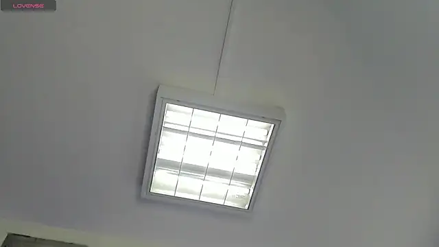 Snapshot of AnthonelaDuque chatting on September 2025 11:48:01 AM AnthonelaDuque online show from September 2025 11:48:01 AM