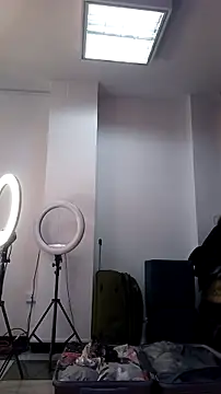 Snapshot of AnthonelaDuque chatting on November 2025 11:31:01 AM AnthonelaDuque online show from November 2025 11:31:01 AM