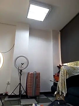 Snapshot of AnthonelaDuque chatting on November 2025 11:32:02 AM AnthonelaDuque online show from November 2025 11:32:02 AM