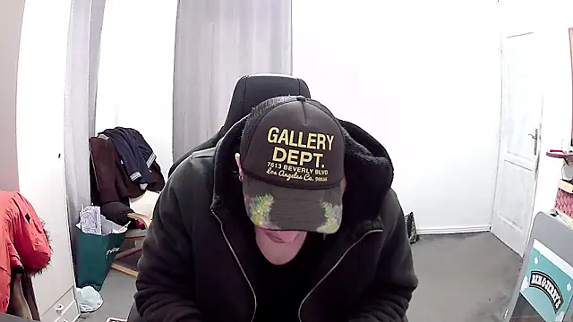 PKrisztian online show from March 2026 09:32:02 AM