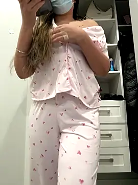 jAsMinE678 online show from December 2025 06:41:02 AM