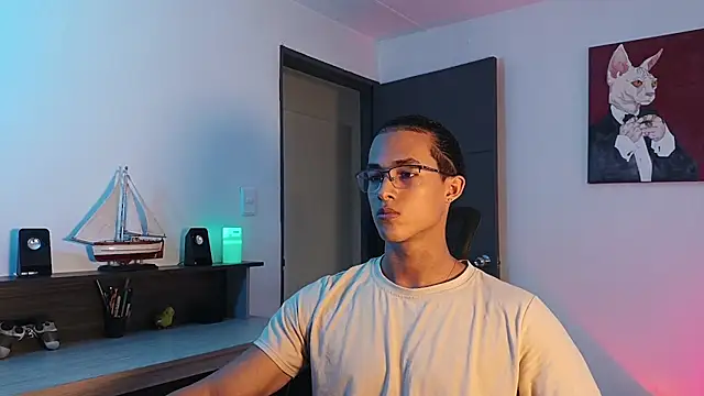 alejo x3 online show from November 2025 09:51:02 PM