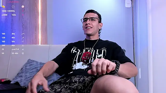 SymonPrince online show from October 2025 09:59:01 PM