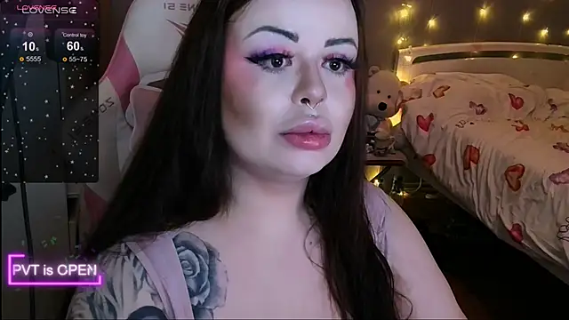 og maddison online show from December 2025 09:13:02 PM