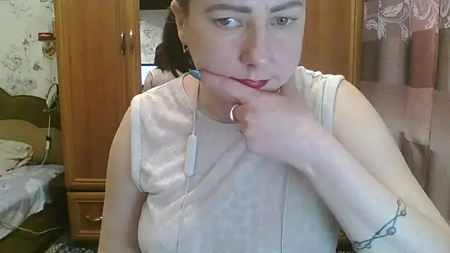 SophieNightAh online show from February 2025 03:27:01 PM