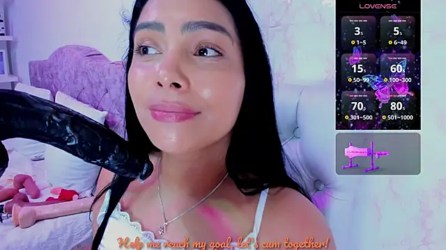 Snapshot of evelinn_belen chatting on June 2026 05:28:01 PM evelinn belen online show from June 2026 05:28:01 PM