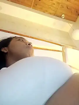 lia mariana online show from January 2026 04:14:01 AM