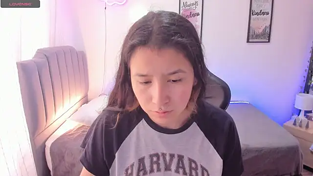 Snapshot of Amy_joones chatting on December 2024 01:59:02 PM Amy joones online show from December 2024 01:59:02 PM