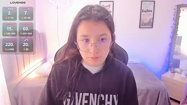 Snapshot of Amy_joones chatting on January 2025 01:43:01 PM Amy joones online show from January 2025 01:43:01 PM