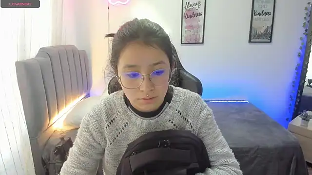 Snapshot of Amy_joones chatting on January 2025 01:29:01 PM Amy joones online show from January 2025 01:29:01 PM
