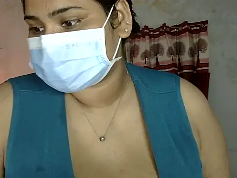 cutelady65 online show from September 2025 03:13:01 PM