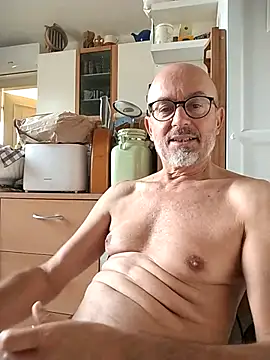 MadProfessor online show from October 2025 06:50:02 AM