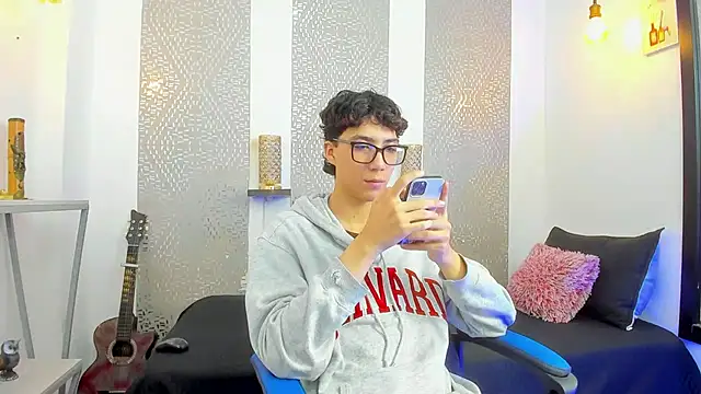 Nikolay Gregori online show from February 2025 03:37:01 AM