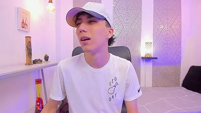 Nikolay Gregori online show from November 2025 04:22:01 AM