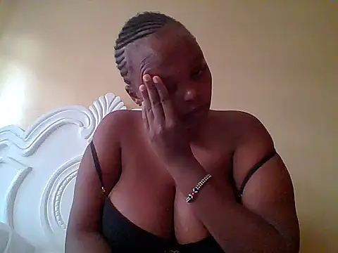 Snapshot of Sexxy-Shie chatting on February 2026 07:02:02 AM Sexxy-Shie online show from February 2026 07:02:02 AM