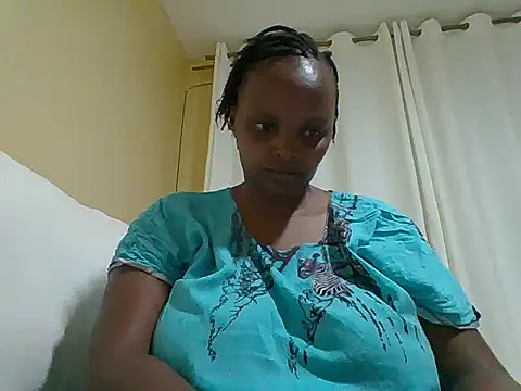 Snapshot of Sexxy-Shie chatting on February 2026 02:24:02 PM Sexxy-Shie online show from February 2026 02:24:02 PM