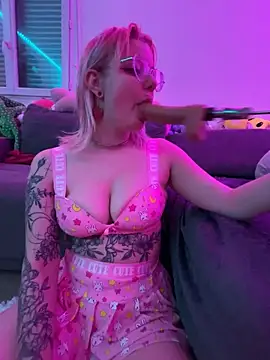 LaskaLeRoomba online show from January 2026 09:40:01 PM