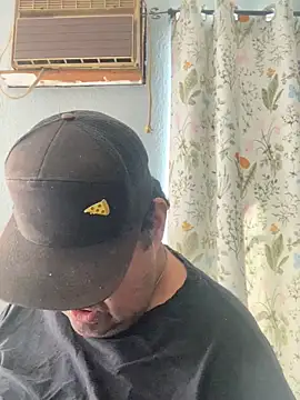 Miguel16i online show from March 2025 07:48:02 PM