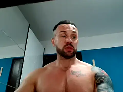 Magnificmuscles89 online show from February 2025 10:15:01 PM