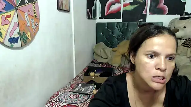 manzanahot9 online show from March 2025 03:34:01 PM