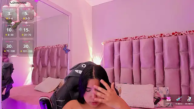 NikyBrookss online show from October 2025 01:00:02 PM