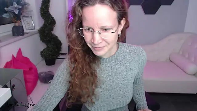 AnnikaRose online show from February 2025 10:44:02 AM