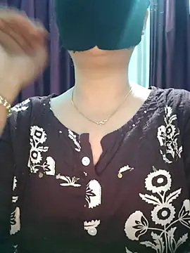 Aishwaryaa 69 online show from September 2025 03:17:01 AM