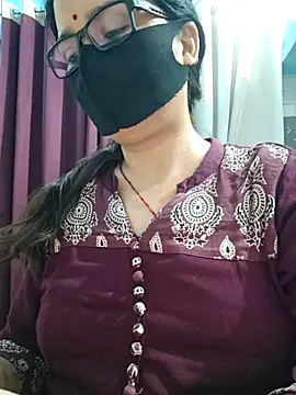 Snapshot of Aishwaryaa_69 chatting on May 2026 11:49:01 AM Aishwaryaa 69 online show from May 2026 11:49:01 AM