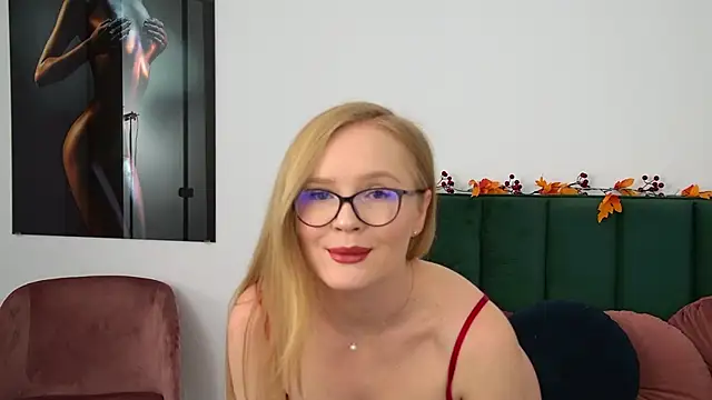 Chloe Richardson online show from November 2025 01:12:02 PM