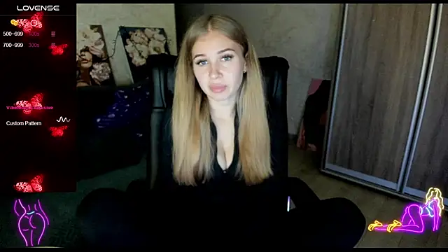Snapshot of _NigoNika chatting on October 2025 02:52:02 PM  NigoNika online show from October 2025 02:52:02 PM
