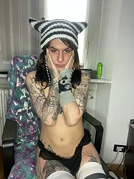 giuli zerozero online show from January 2025 02:51:01 PM